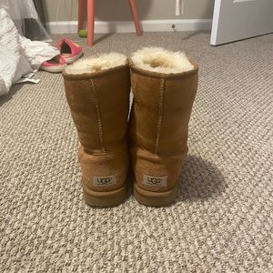 UGG Classic short chestnut boots